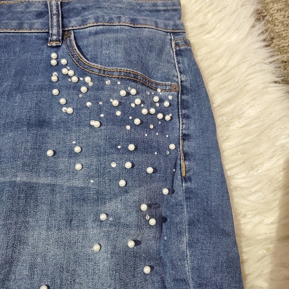 Lane bryant pearl denim jean short plus size 16 - Picture 2 of 4